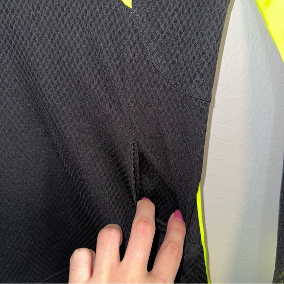 FILA - Sport Mesh Running Half Zip Pullover - Picture 8 of 8